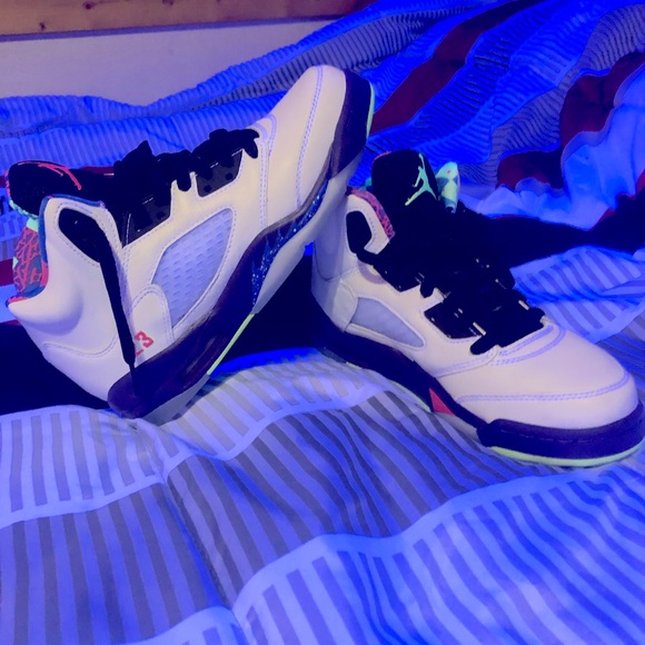 Shoes - Picture 1 of 4